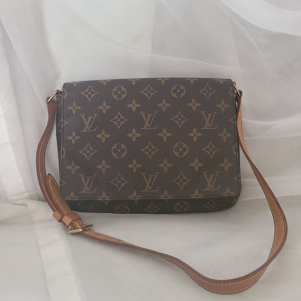 Authentic Louis Vuitton Shoulder Bag Monogram Musette TangoGreat Condition